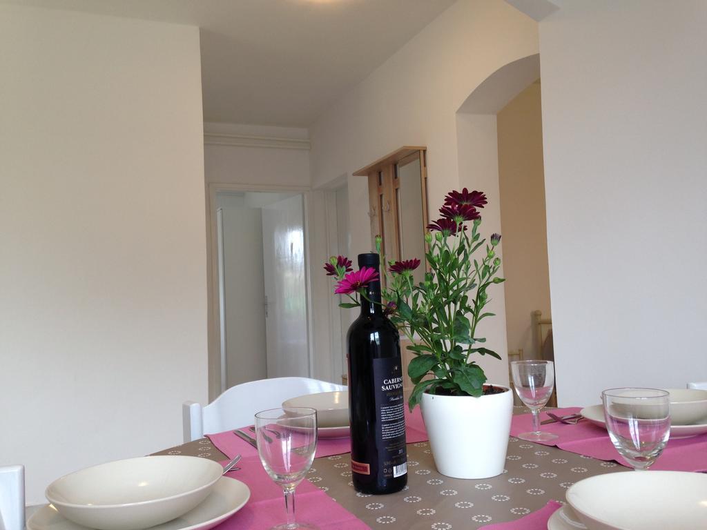 Apartment Laura Poreč Oda fotoğraf