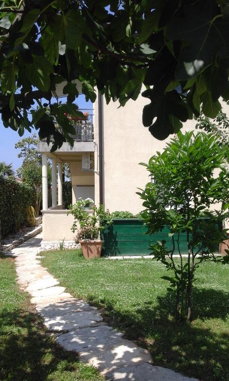 Apartment Laura Poreč Dış mekan fotoğraf